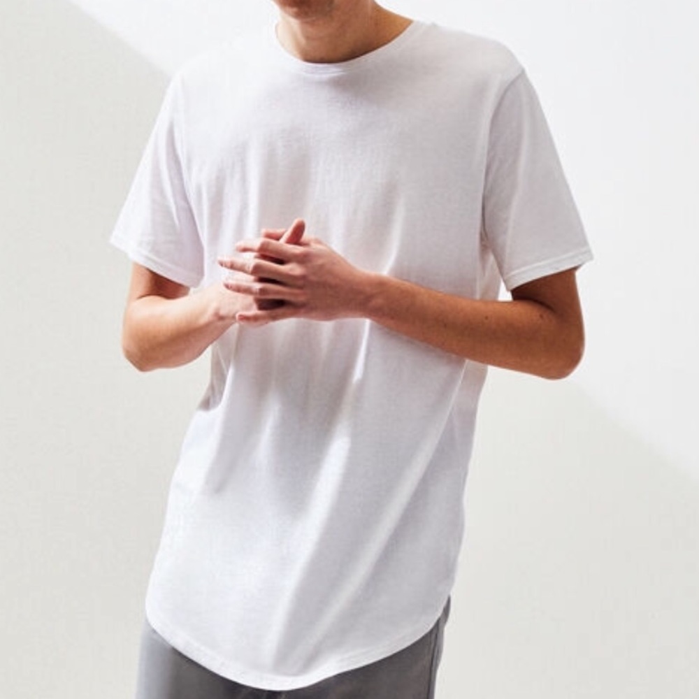 Off white longer fit scallop tee sz Small NWT
